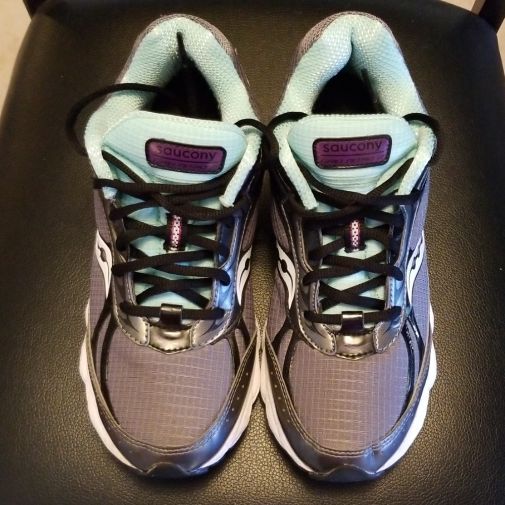 Saucony Wmns Size 8